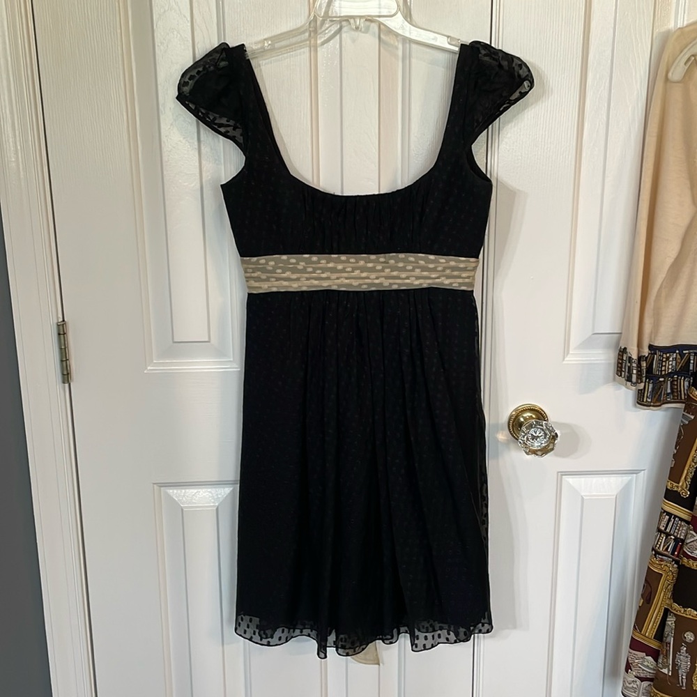 Milly New York Silk Dress. Size 4. To the knee. Excellent condition. Worn once.
